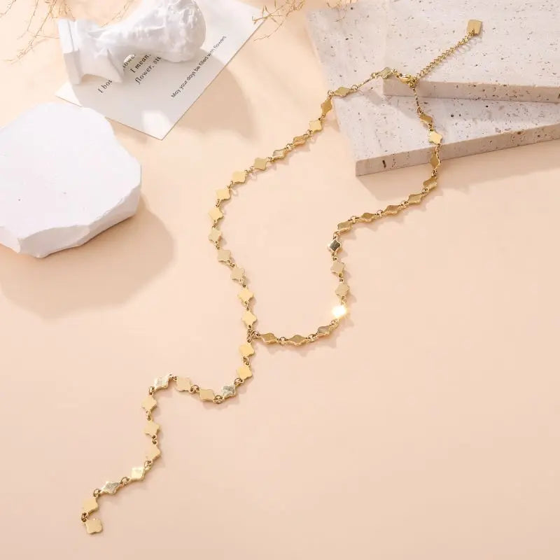 COLLIER ADRIANA