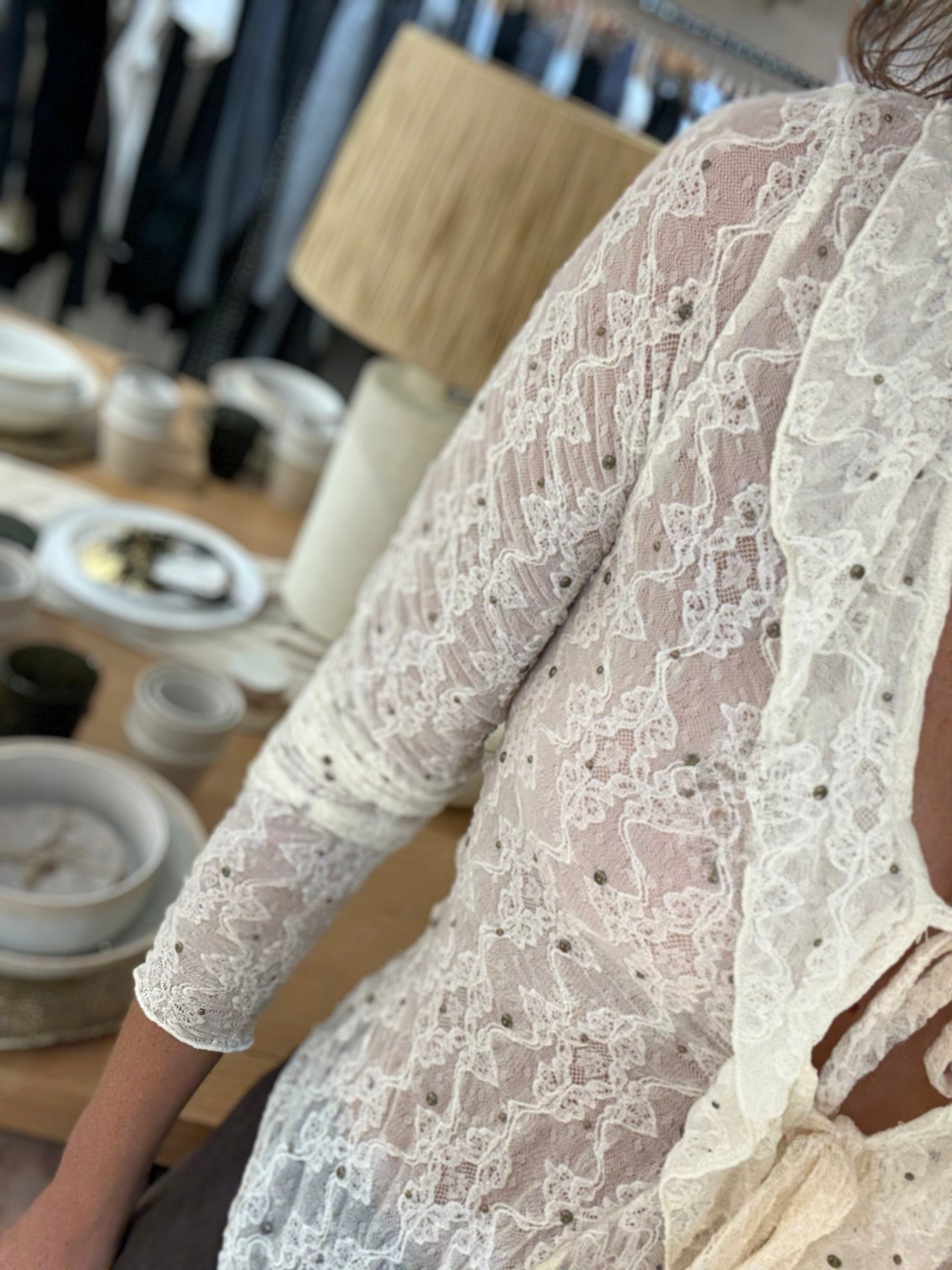 TOP DENTELLE ECRU LOY U70509