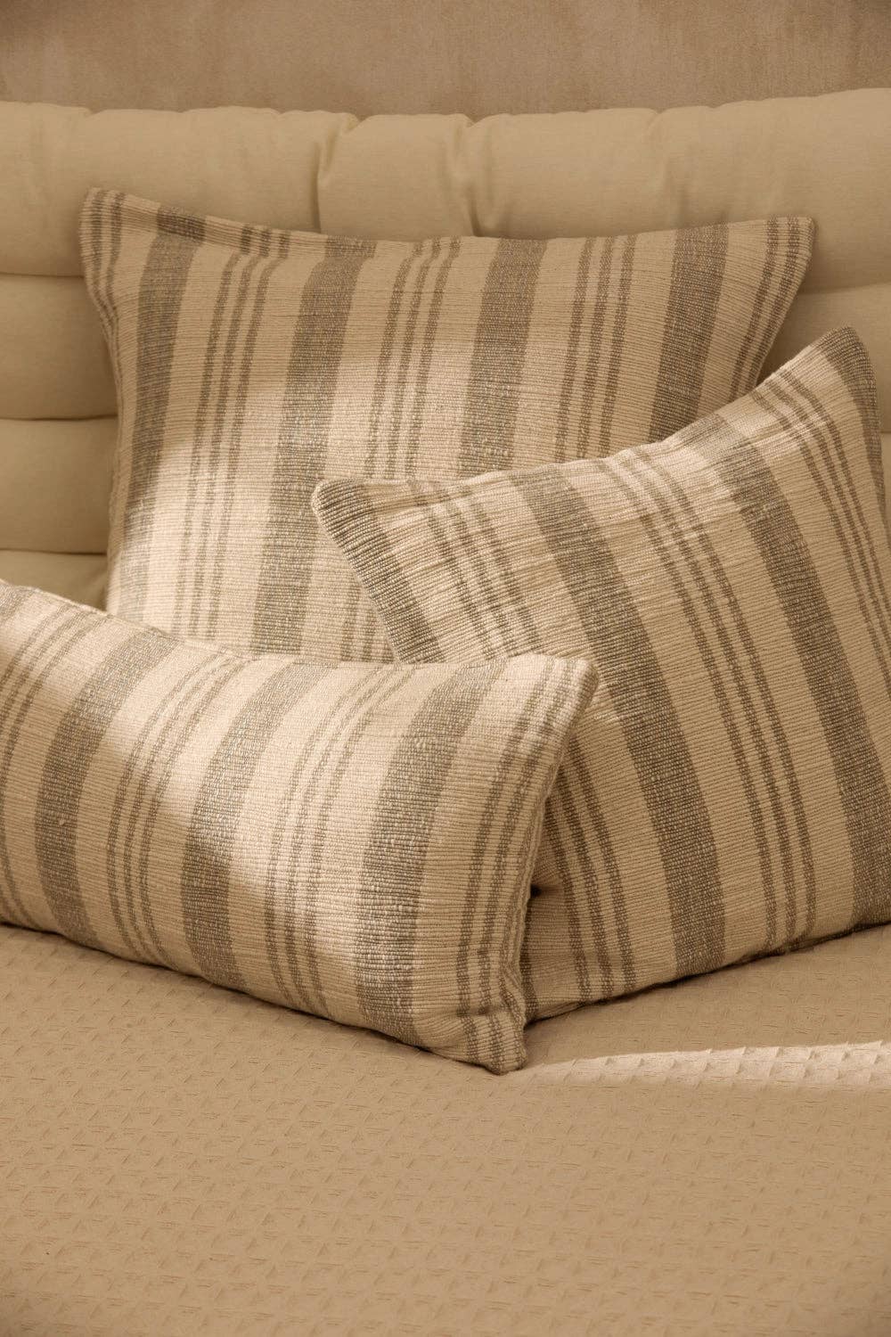 HOUSSE DE COUSSIN EN RAYURES BACOLI