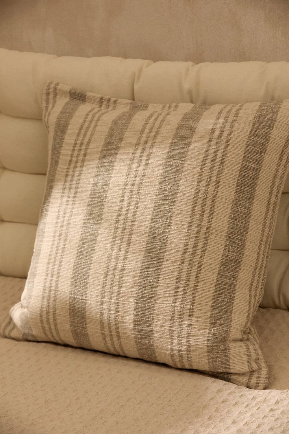 HOUSSE DE COUSSIN EN RAYURES BACOLI