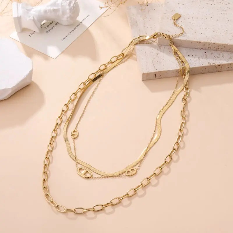COLLIER NIVES