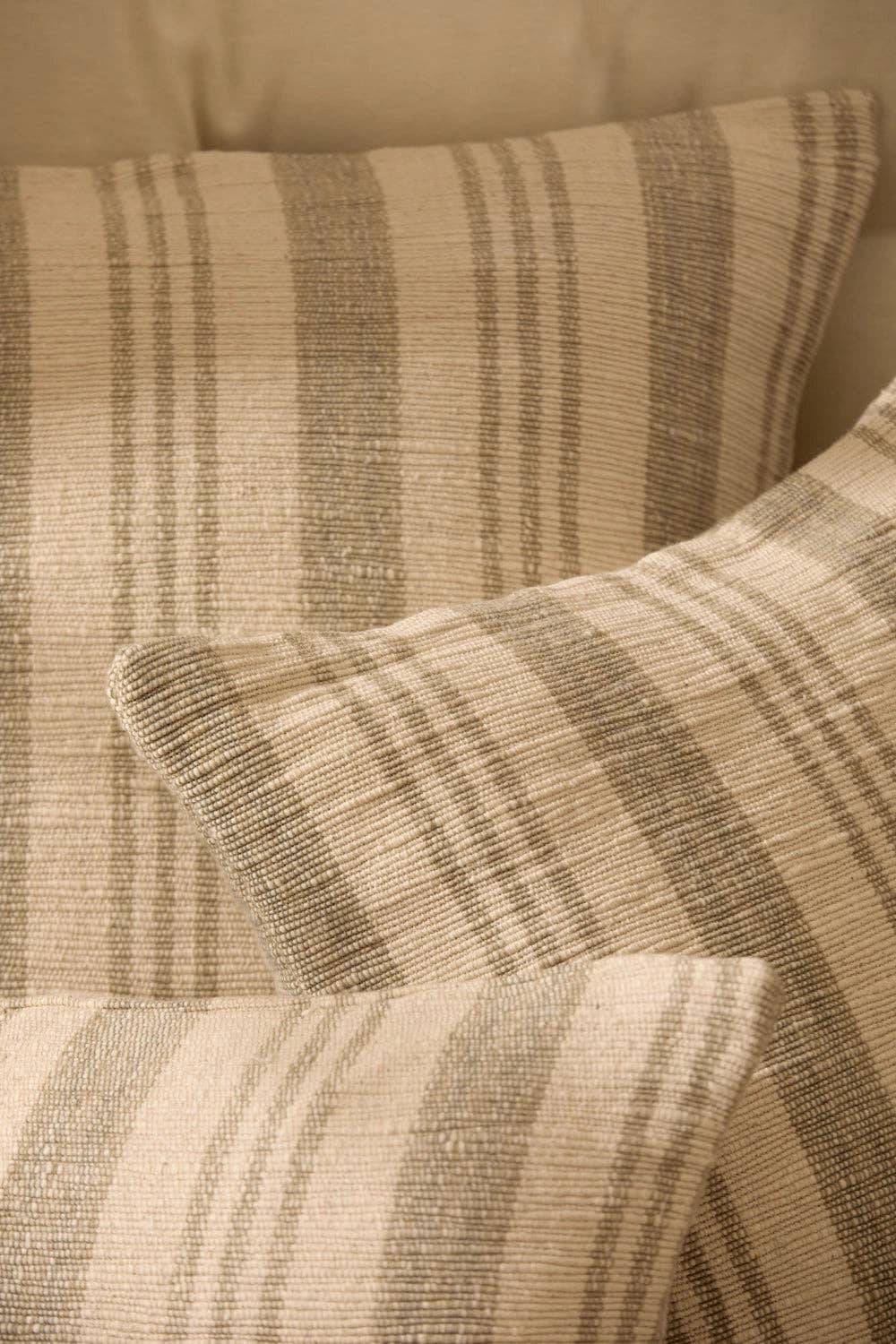 HOUSSE DE COUSSIN EN RAYURES BACOLI￼