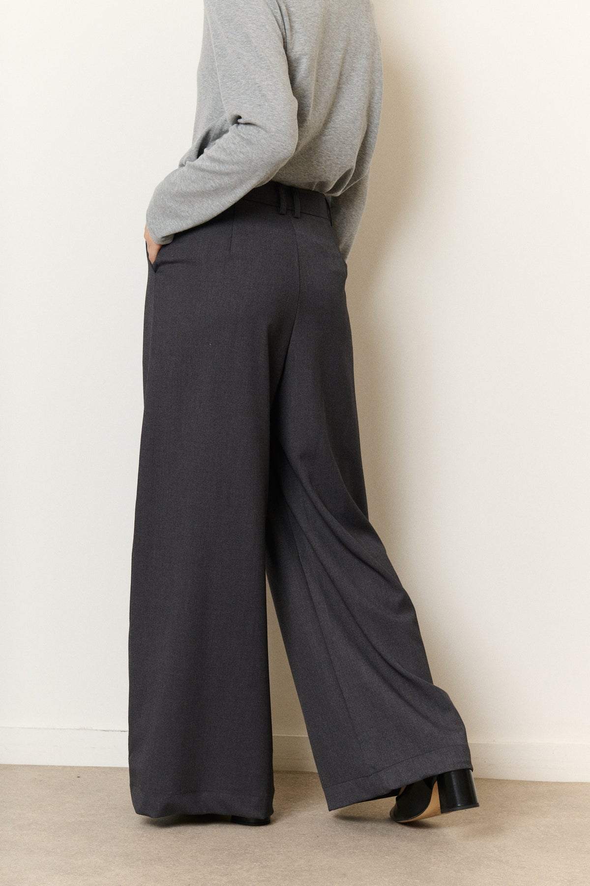 PANTALON À PINCES 26117