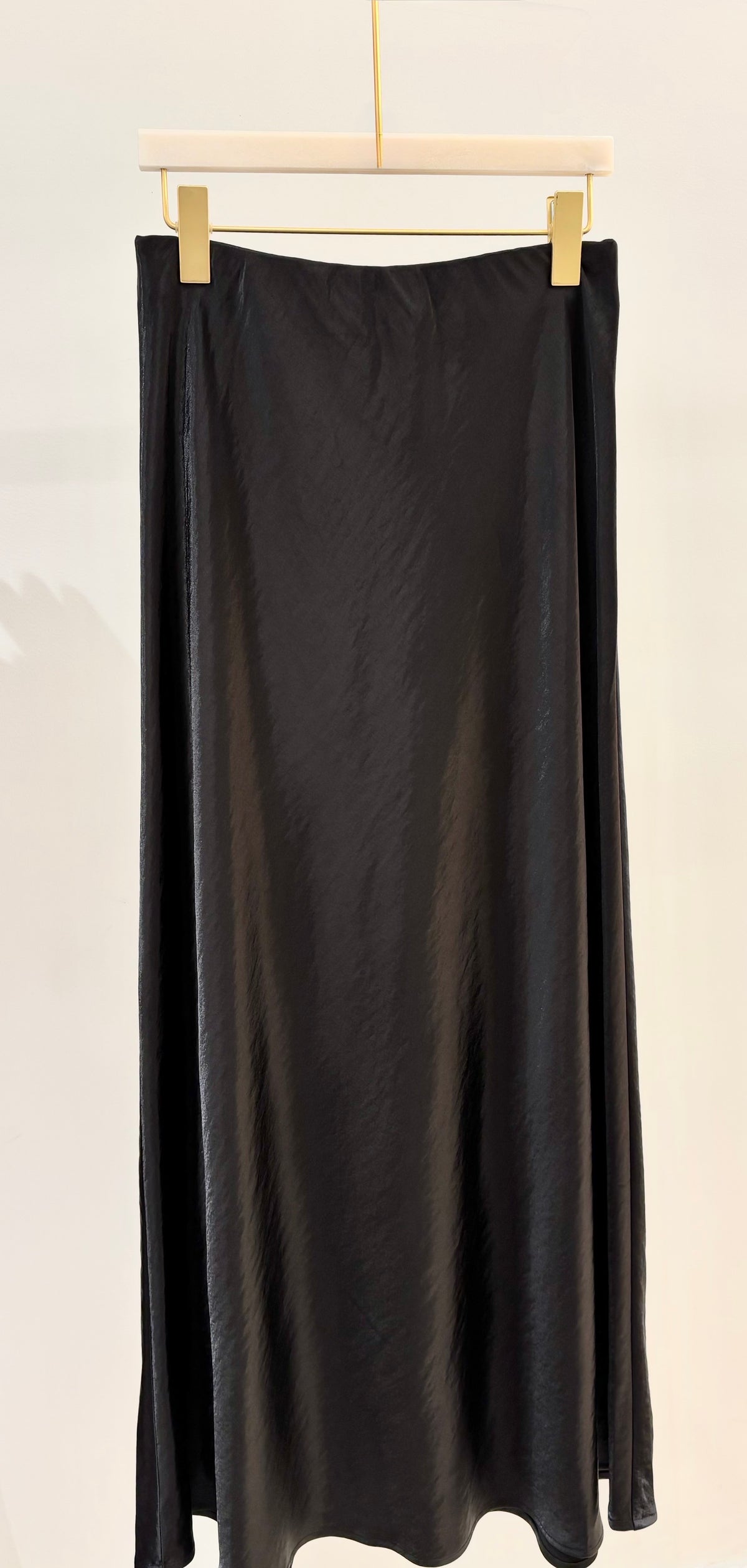 JUPE SATIN 8099