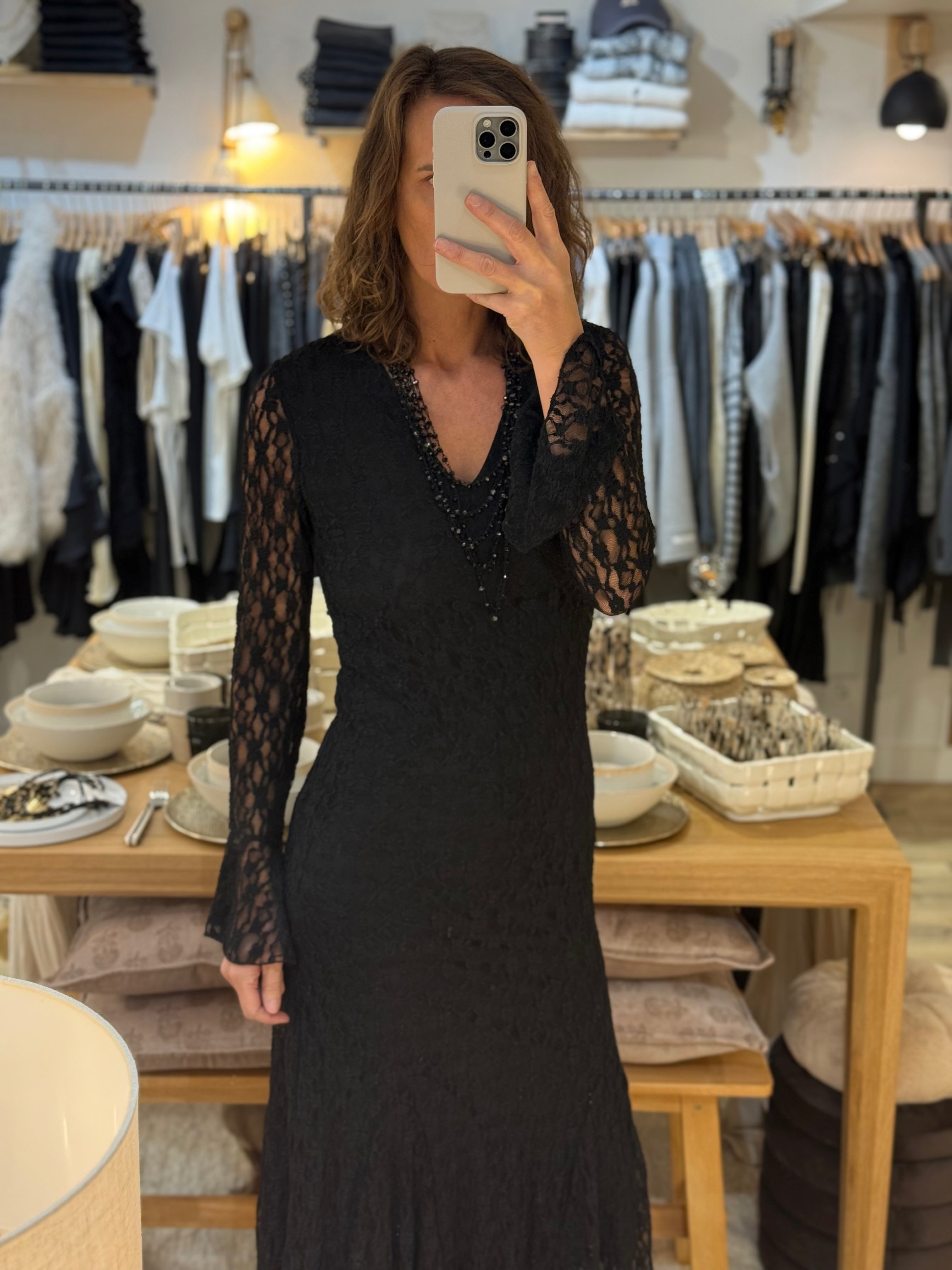 ROBE LONGUE DENTELLE H4295